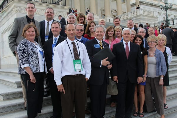 Real Estate Professional Survey Reveals Pricing Shifts